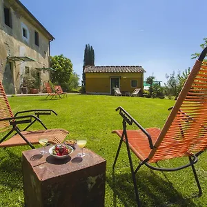 Casina Meme Appartamento Pescia