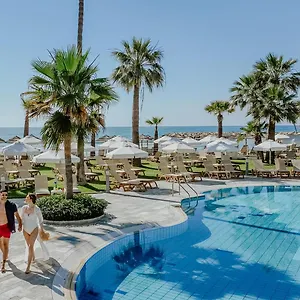 Semesteranläggning (resort) Golden Bay *****