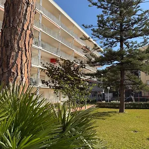https://apartamentos-hesperia-alfonso-i.catalonia-hotels.com