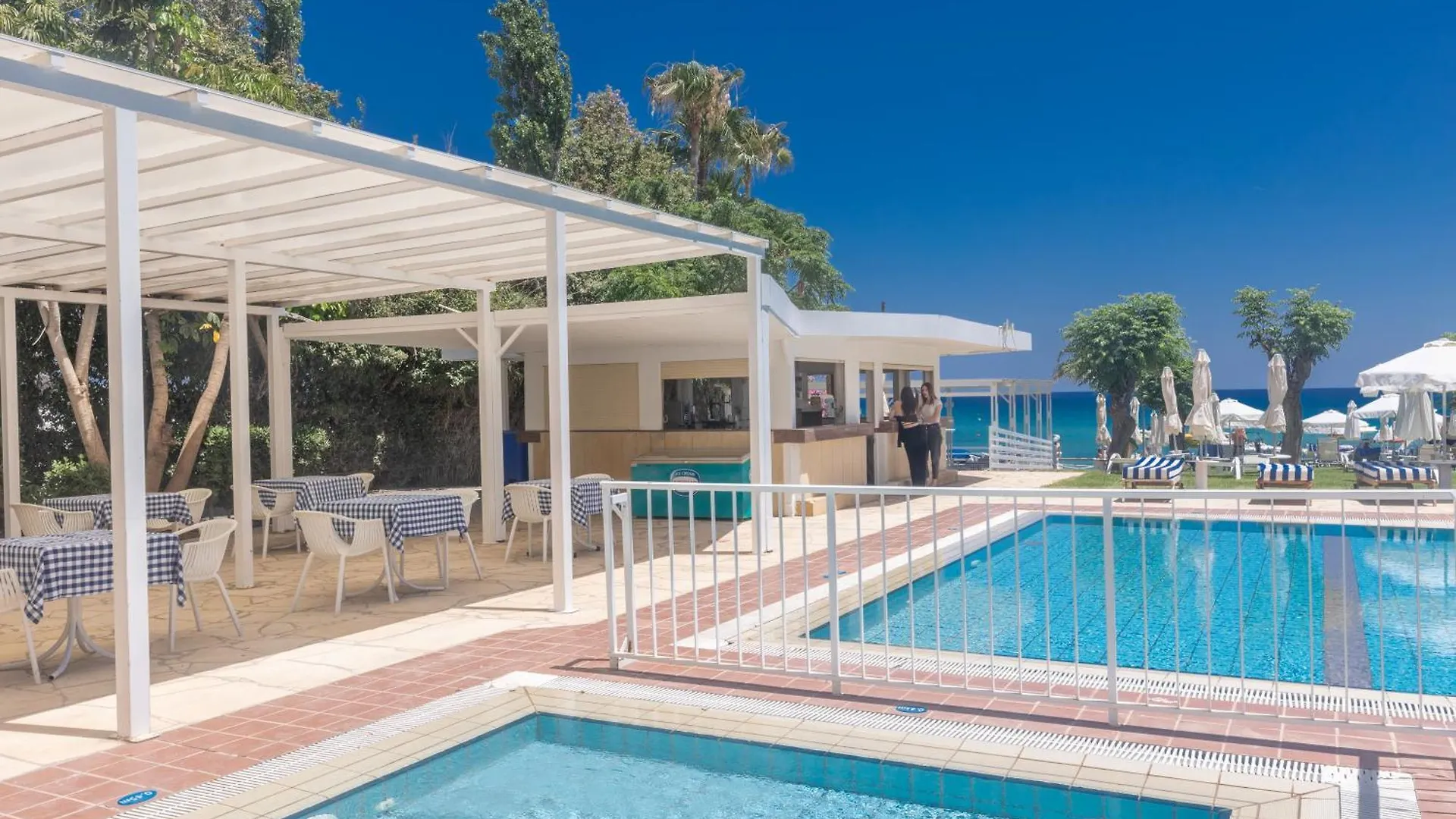 Iliada Beach Hotel 普罗塔拉斯