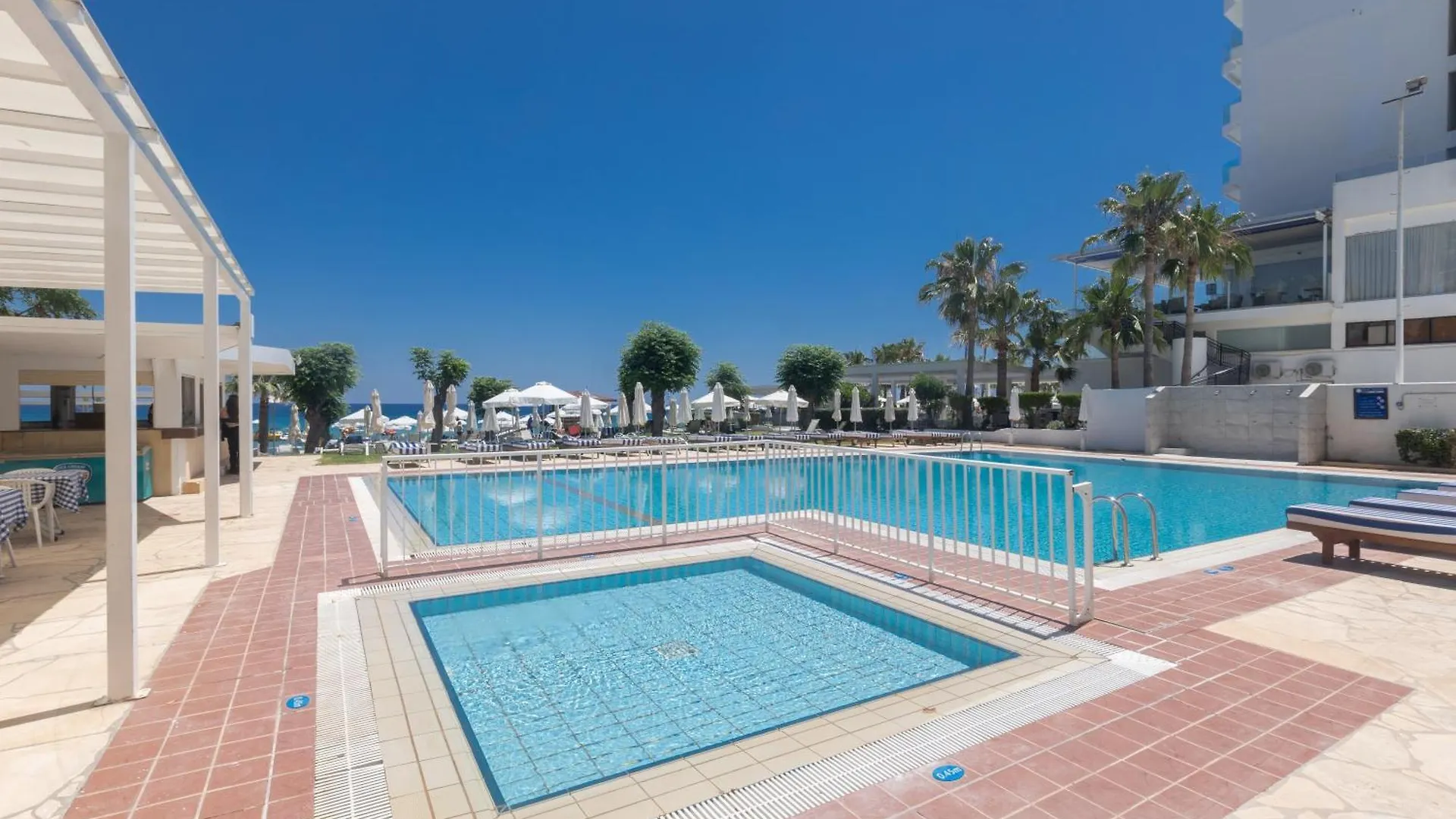 Iliada Beach Hotel 普罗塔拉斯 4*,