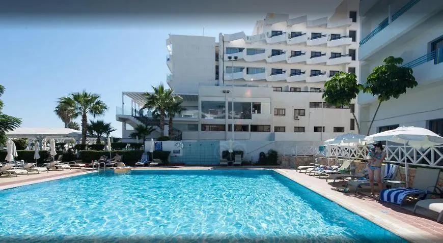 Iliada Beach Hotel 普罗塔拉斯